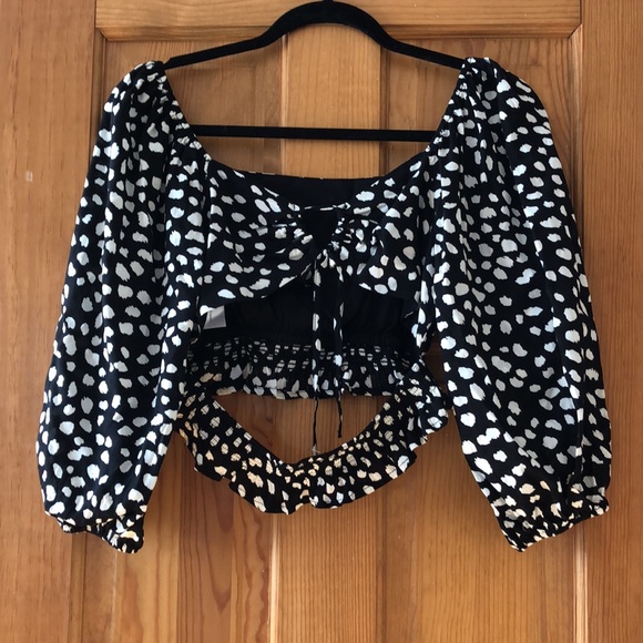 Cute top 100%Rayon  hand wash used but new - Picture 2 of 4